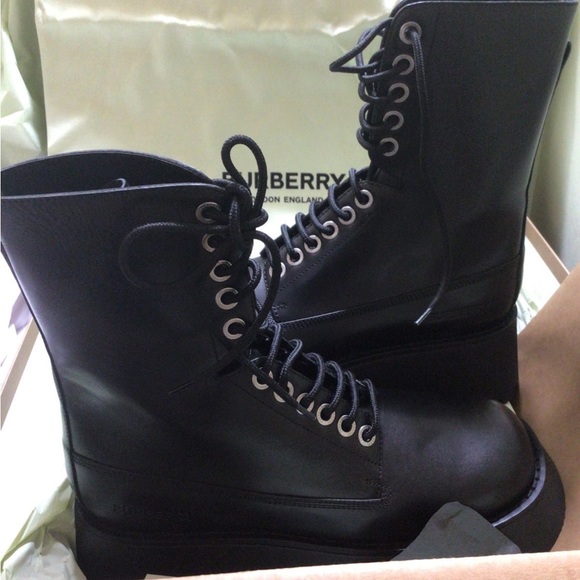 Burberry Platform Combat Boots, 41 Women, Full Set Inclusions - Picture 8 of 12